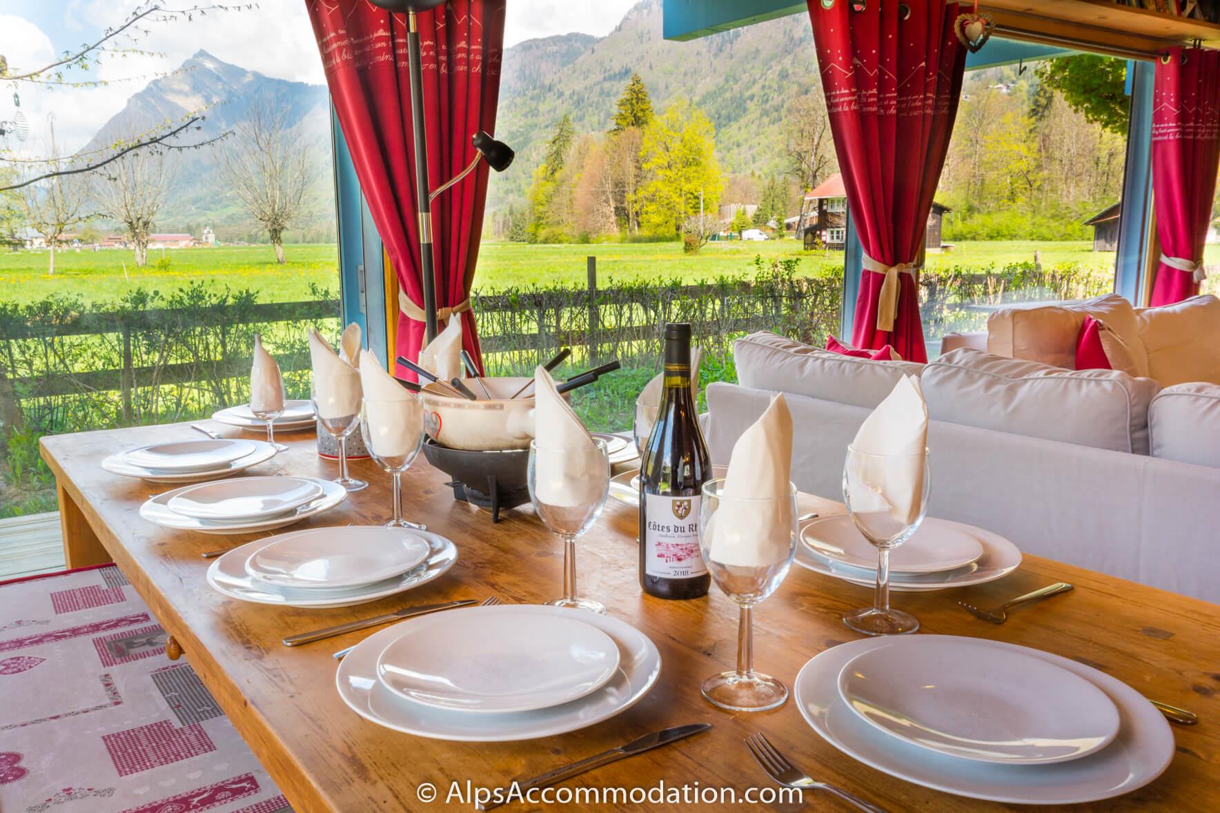 Chalet Bleu Morillon - La salle à manger offre une vue vraiment magnifique sur les Alpes