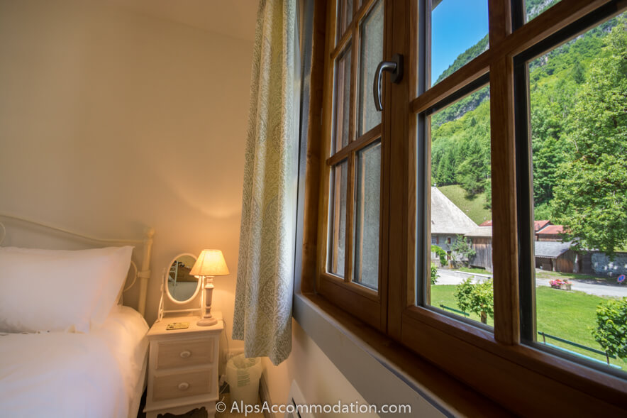Le Bella Vista Sixt-Fer-à-Cheval - Les trois chambres offrent une vue magnifique sur les panoramas environnants