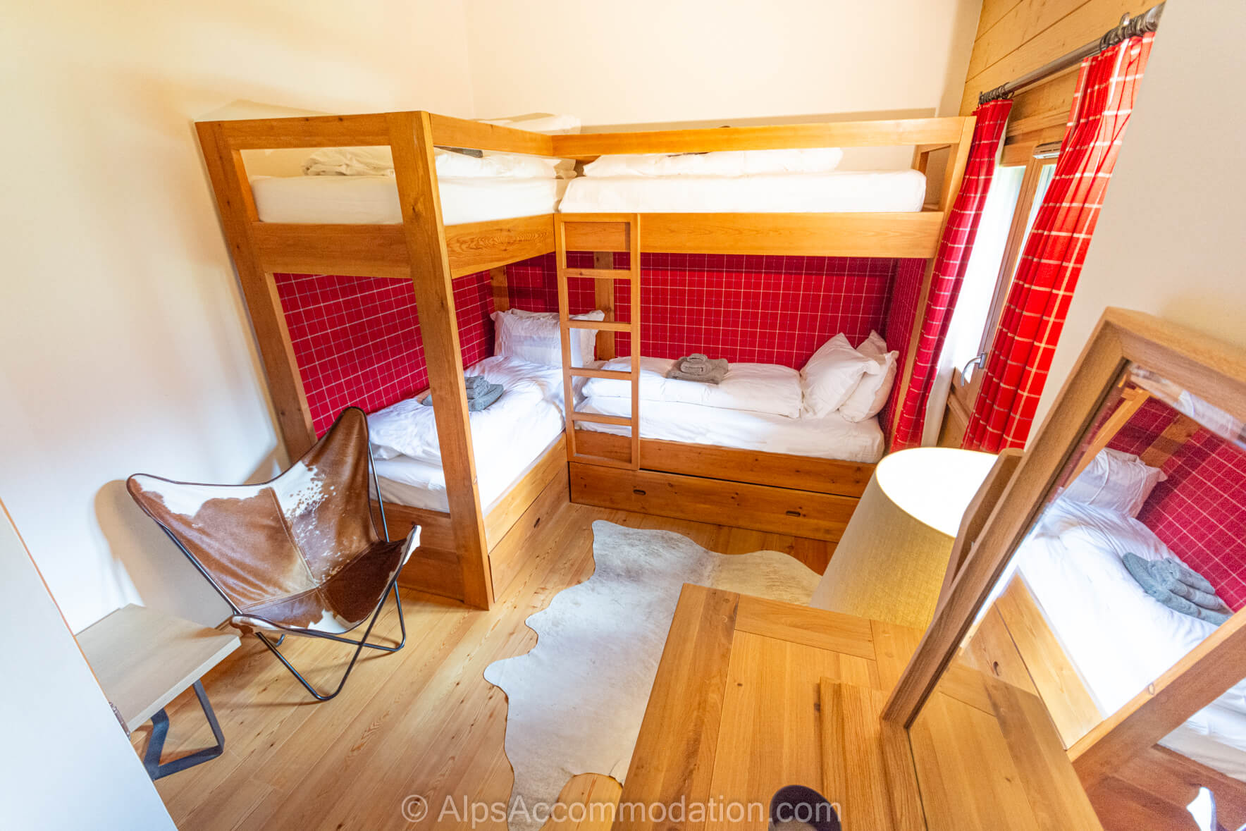 Chardons Argentes G6 Samoëns - Chambre avec deux lits superposés pouvant accueillir jusqu'à 4 personnes