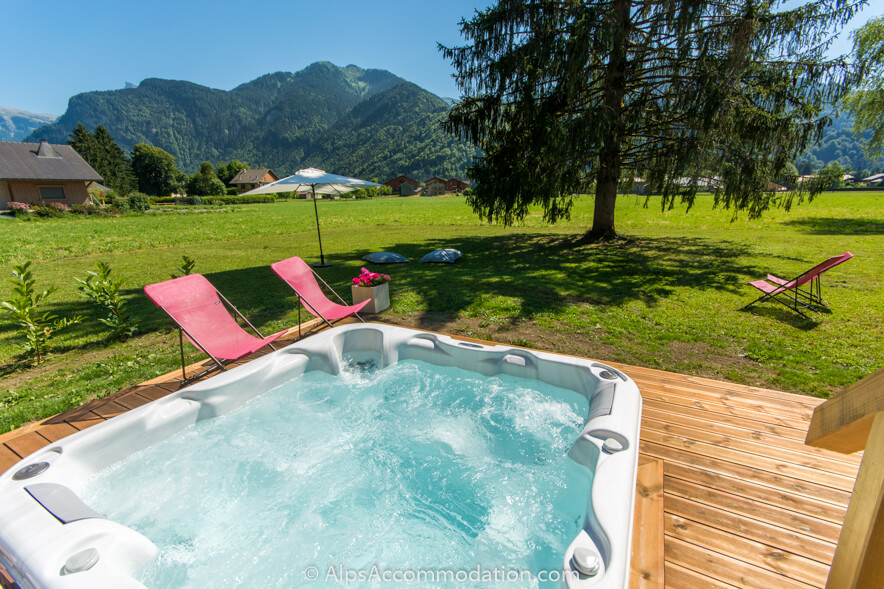 Chalet%20Toubkal%20Samoens%20Relax%20in%20the%20hot%20tub%20with%20a%20stunning%20view